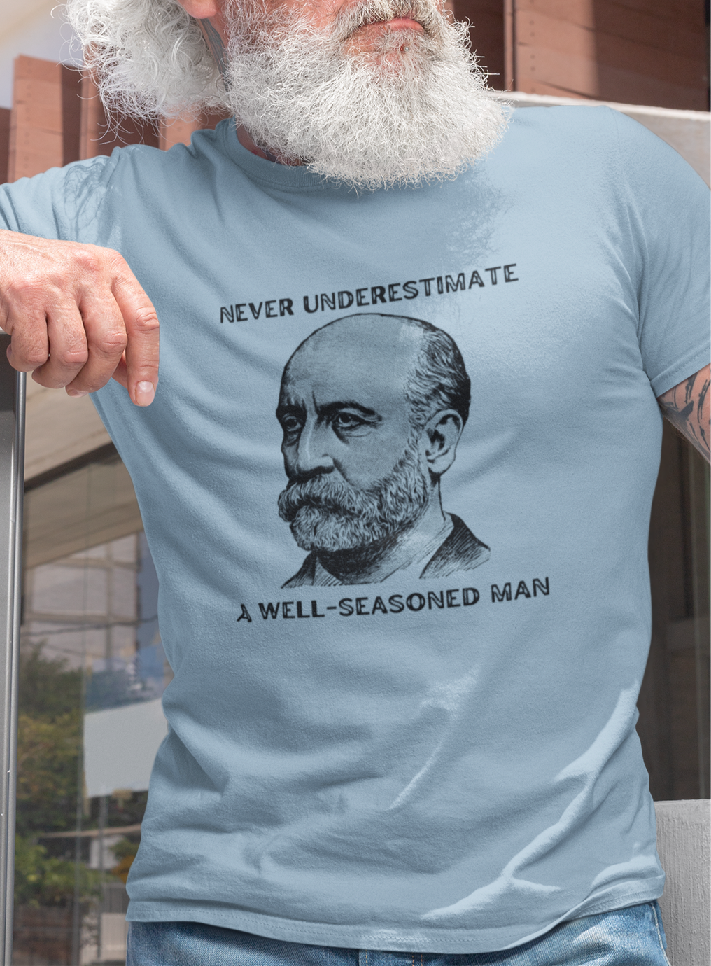 Never Underestimate a Well-Seasoned Man - Grandpa - Graphic t-shirt