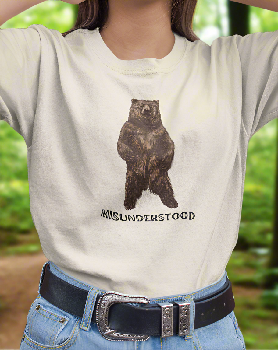 Misunderstood - Grizzly Bear - Outdoors - Graphic t-shirt