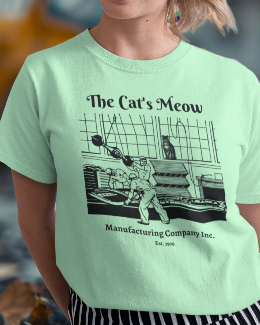 The Cat's Meow Manufacturing - Cat - Graphic t-shirt